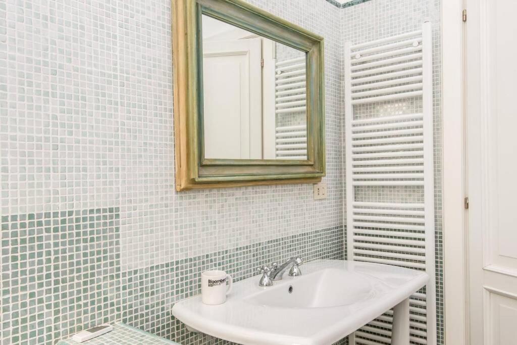 Vatican Large Comfortable Appartement