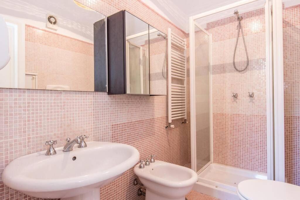 Vatican Large Comfortable Apartment Rome